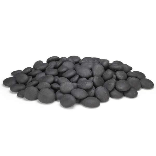 American Fyre Designs Fire Pit Black Creekstones CSTN-20-B with black stones and grill grate.